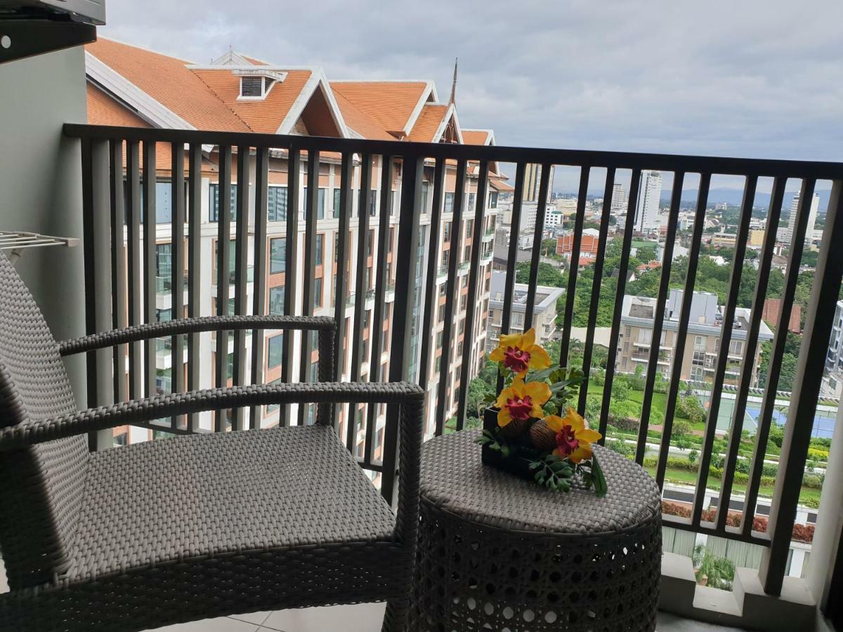 The Astra Chiang Mai Apartman Kültér fotó