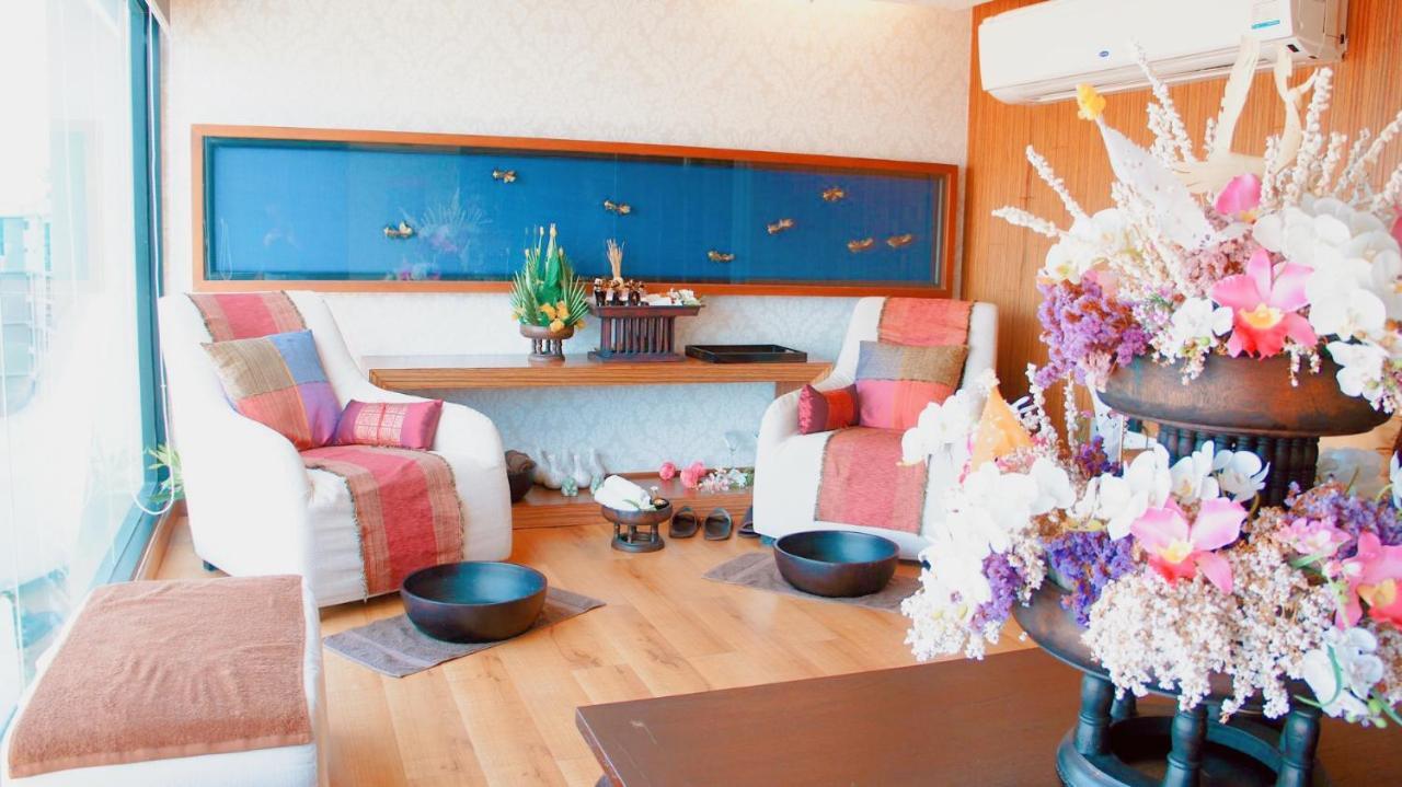 The Astra Chiang Mai Apartman Kültér fotó